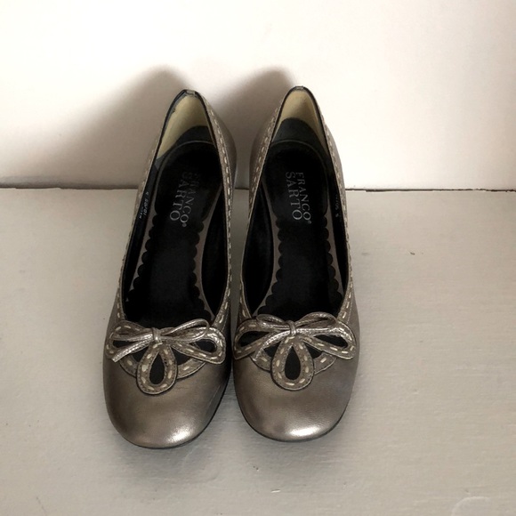 Franco Sarto leather kitten heels, size 6. - Picture 1 of 8